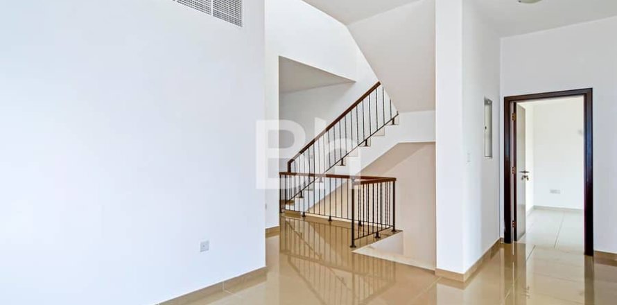Villa in The Villa, Dubai 5 bedrooms, 334 sq.m. № 56272