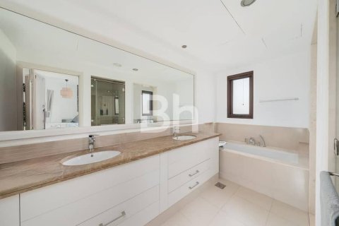 Villa in Arabian Ranches 2, Dubai 4 bedrooms, 300 sq.m. № 56271 - photo 12