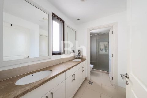 Villa in Arabian Ranches 2, Dubai 4 bedrooms, 300 sq.m. № 56271 - photo 8