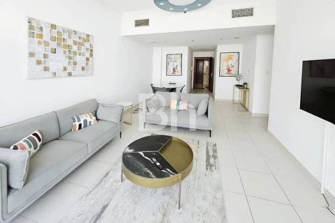 Снять в аренду квартиру в Бизнес-Бэе, Дубай: 2 спальни, 118м², № 21197 - фото 1