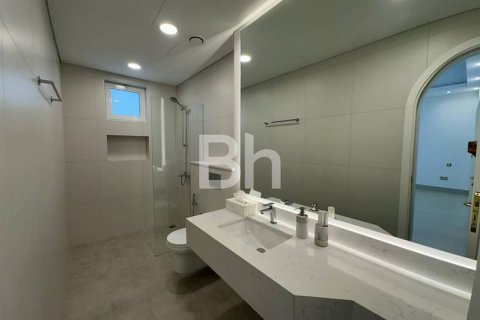 Снять в аренду виллу в Аль-Тваре, Дубай: 4 спальни, 465м², № 21199 - фото 16