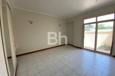 فيلا في الصفا, دبي 4 غرف نوم, 325 م² رقم 21217 - صورة 9