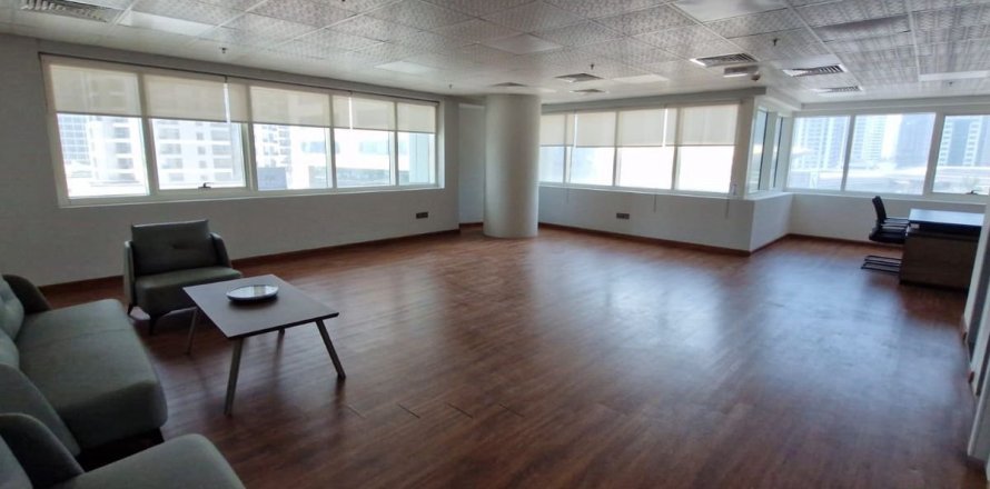 Office in Dubai 80.4 sq.m. № 41356