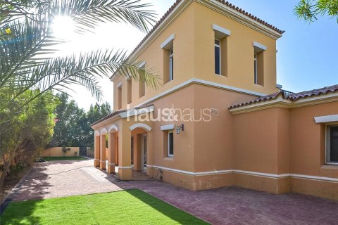 Villa in Arabian Ranches, Dubai 3 bedrooms, 273 sq.m. № 43876 - photo 2