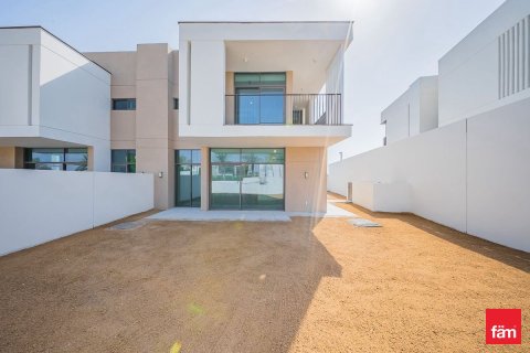 Villa in Al Furjan, Dubai 4 bedrooms, 419.6 sq.m. № 41406 - photo 20