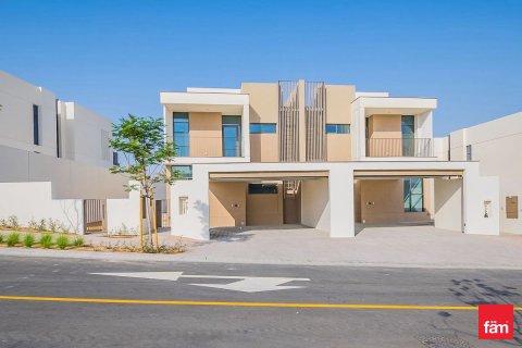 Villa in Al Furjan, Dubai 4 bedrooms, 419.6 sq.m. № 41406 - photo 28