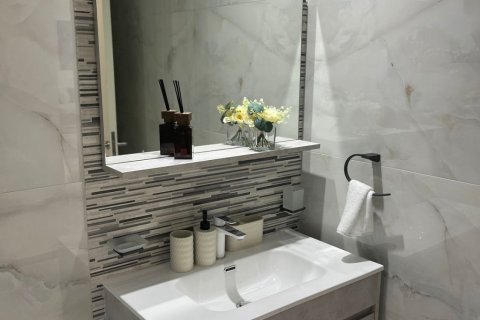 Apartamento en Al Furjan, Dubai, 2 dormitorios, 107 m², № 139670 - foto 10