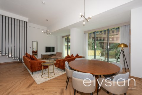 Villa en Dubai Marina, Dubai, 2 dormitorios, 329 m², № 37943 - foto 3