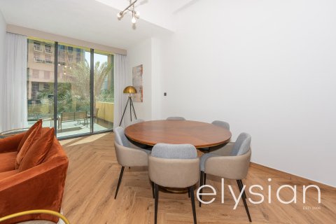 Villa en Dubai Marina, Dubai, 2 dormitorios, 329 m², № 37943 - foto 4