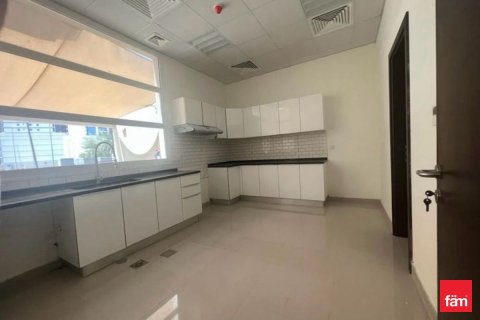 Adosado en Dubai, 4 dormitorios, 306.6 m², № 41087 - foto 3