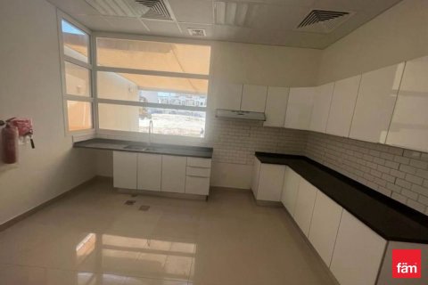 Adosado en Dubai, 4 dormitorios, 306.6 m², № 41087 - foto 2