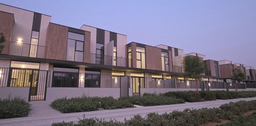 Townhouse in Dubai 3 bedrooms, 174.6 sq.m. № 49915