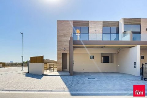 Townhouse in Dubai 4 bedrooms, 388.6 sq.m. № 49906 - photo 1