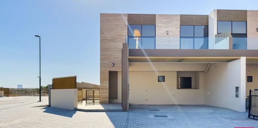 Townhouse in Dubai 4 bedrooms, 388.6 sq.m. № 49906