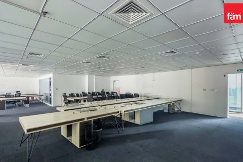 Oficina en Business Bay, Dubai, 371.6 m², № 49905 - foto 8