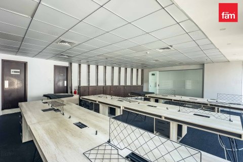 Oficina en Business Bay, Dubai, 371.6 m², № 49905 - foto 7