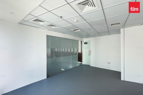 Oficina en Business Bay, Dubai, 371.6 m², № 49905 - foto 1