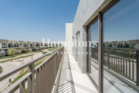 Townhouse in Dubai South (Dubai World Central), Dubai 4 bedrooms, 256.41228000 sq.m. № 90167 - photo 17