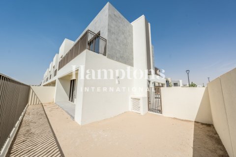 Townhouse in Dubai South (Dubai World Central), Dubai 4 bedrooms, 256.41228000 sq.m. № 90167 - photo 12