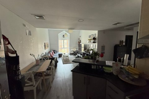 Apartamento en Discovery Gardens, Dubai, 1 dormitorio, 90 m², № 50454 - foto 3