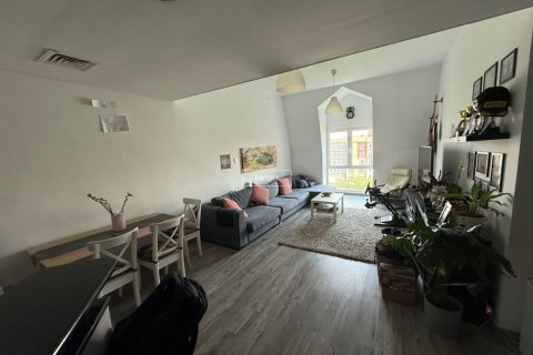 Apartamento en Discovery Gardens, Dubai, 1 dormitorio, 90 m², № 50454 - foto 1