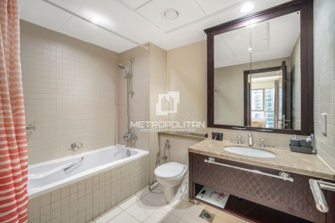 Apartment in The Residences, Downtown Dubai (Downtown Burj Dubai), Dubai 1 bedroom, 97 sq.m. № 15586 - photo 11