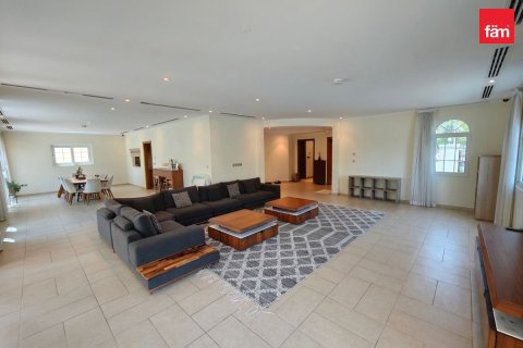Villa in Jumeirah Park, Dubai 5 bedrooms, 694.3 sq.m. № 118462 - photo 27