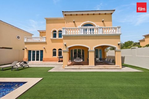 Villa in Jumeirah Park, Dubai 5 bedrooms, 694.3 sq.m. № 118462 - photo 22
