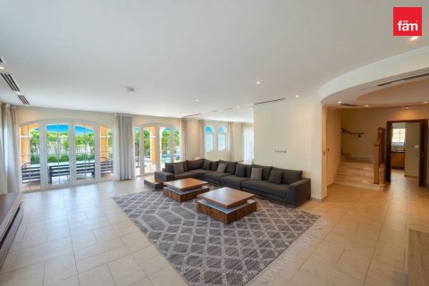 Villa in Jumeirah Park, Dubai 5 bedrooms, 694.3 sq.m. № 118462 - photo 26