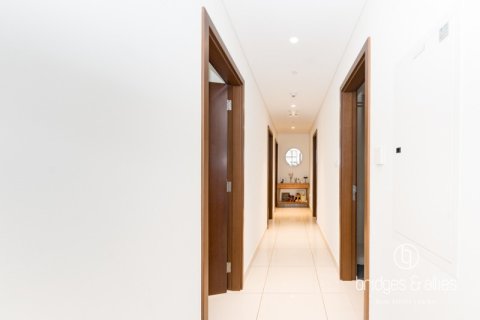 Снять в аренду квартиру в Дубай Хилс Эстейт, Дубай: 3 спальни, 181м², № 83211 - фото 5