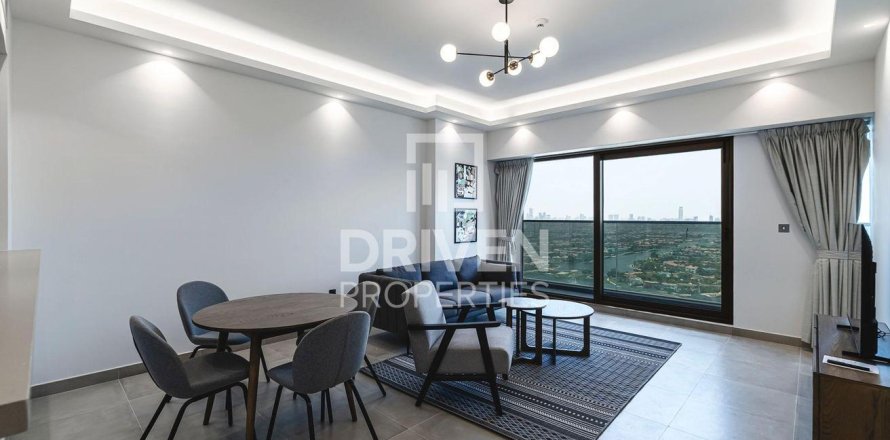 Apartment in Jumeirah Lake Towers, Dubai 1 bedroom, 89.09 sq.m. № 129226