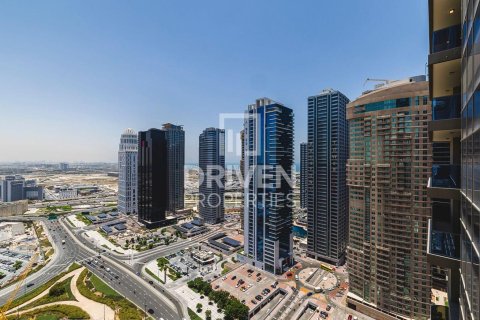 Apartment in Jumeirah Lake Towers, Dubai 2 bedrooms, 152.18 sq.m. № 129224 - photo 13