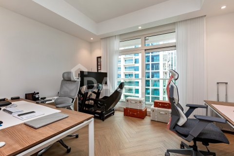 Купить квартиру в Marina Mansions, Дубай Марина, Дубай: 4 спальни, 285м², № 104697 - фото 19