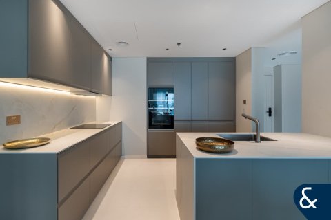 Apartment in Damac Heights, Dubai Marina, Dubai 2 bedrooms, 140 sq.m. № 75732 - photo 6