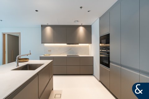 Apartment in Damac Heights, Dubai Marina, Dubai 2 bedrooms, 140 sq.m. № 75732 - photo 7