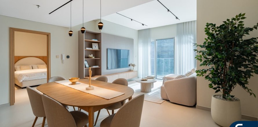 Apartment in Damac Heights, Dubai Marina, Dubai 2 bedrooms, 140 sq.m. № 75732