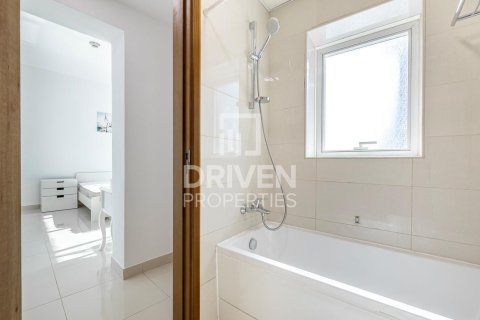 Apartment in Dubai Marina, Dubai 2 bedrooms, 120.03 sq.m. № 128224 - photo 19