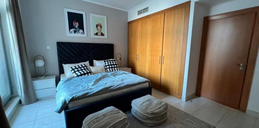 Apartment in The Views, Dubai 1 bedroom, 76.9 sq.m. № 95672