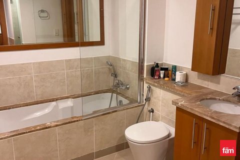 Apartment in The Views, Dubai 1 bedroom, 76.9 sq.m. № 95672 - photo 11