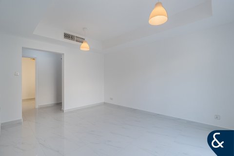 Villa in The Springs, Dubai 2 bedrooms, 157 sq.m. № 74807 - photo 4