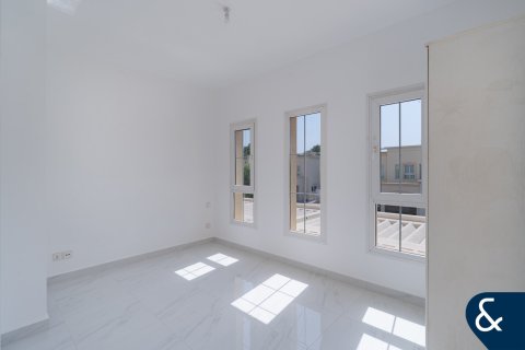 Villa in The Springs, Dubai 2 bedrooms, 157 sq.m. № 74807 - photo 13