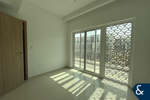 Купить таунхаус в DAMAC Hills (Akoya by DAMAC), Дубай: 4 спальни, 114м², № 74803 - фото 6