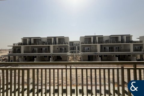 Купить таунхаус в DAMAC Hills (Akoya by DAMAC), Дубай: 4 спальни, 114м², № 74803 - фото 13