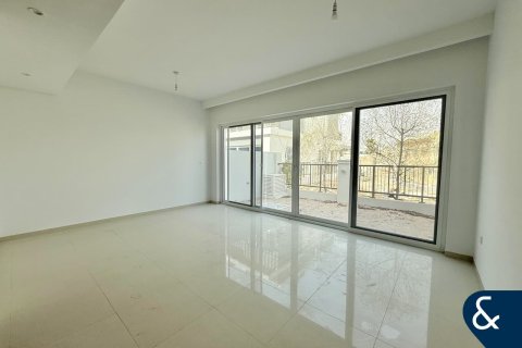 Купить таунхаус в DAMAC Hills (Akoya by DAMAC), Дубай: 4 спальни, 114м², № 74803 - фото 2