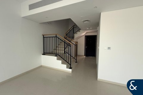 Купить таунхаус в DAMAC Hills (Akoya by DAMAC), Дубай: 4 спальни, 114м², № 74803 - фото 5