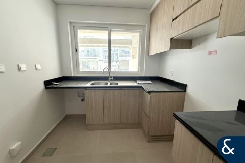 Купить таунхаус в DAMAC Hills (Akoya by DAMAC), Дубай: 4 спальни, 114м², № 74803 - фото 4