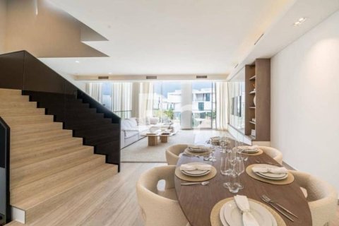 Adosado en Al Barari, Dubai, 4 dormitorios, 459 m², № 57683 - foto 14