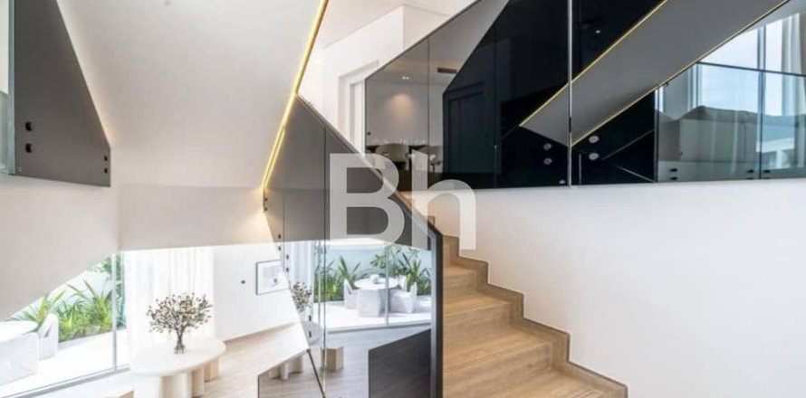 Adosado en Al Barari, Dubai, 4 dormitorios, 459 m², № 57683