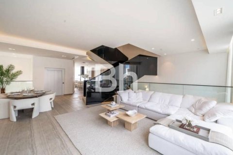 Adosado en Al Barari, Dubai, 4 dormitorios, 459 m², № 57683 - foto 8