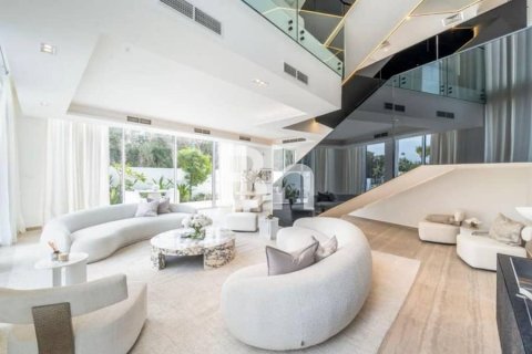 Adosado en Al Barari, Dubai, 4 dormitorios, 459 m², № 57683 - foto 7